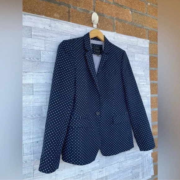 J.Crew Women's Blue Polka-dot Regent Blazer
In Linen size 8 - Picture 3 of 16